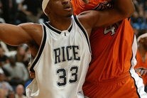 开云体育娱乐-篮球运动员比赛中的注意力集中训练研究，篮球运动员应该注意什么